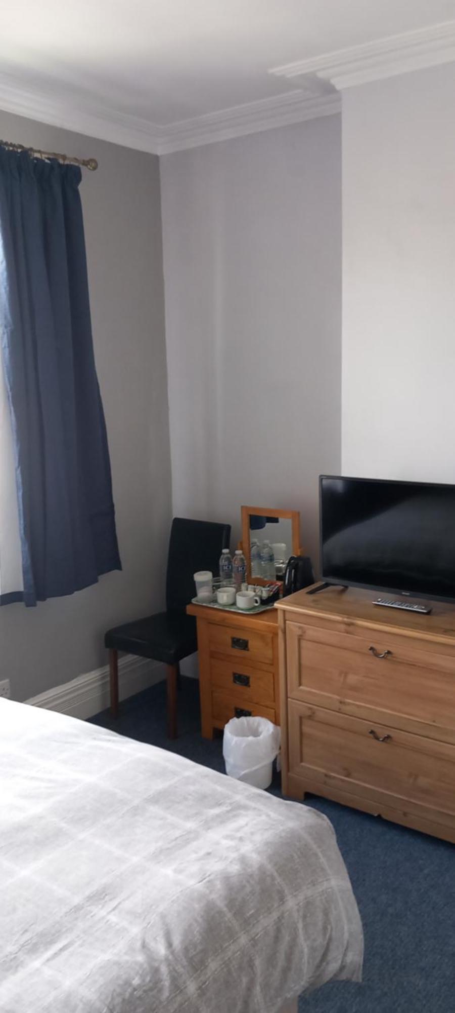 Ty Castell Guest House แคร์ฟิลลี ภายนอก รูปภาพ